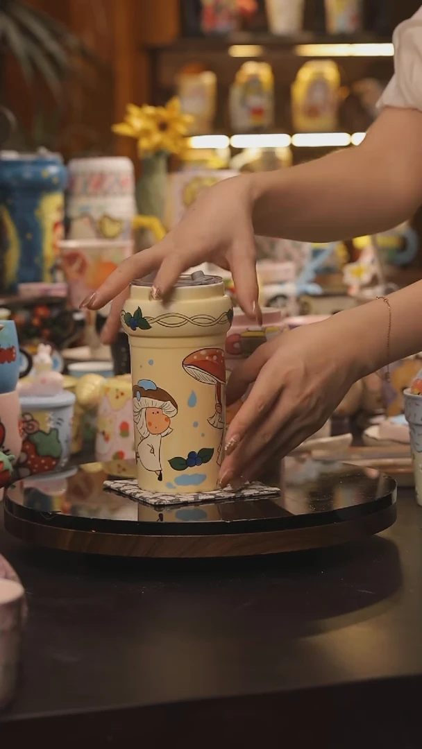 景德镇釉下彩绘设计师款式陶瓷