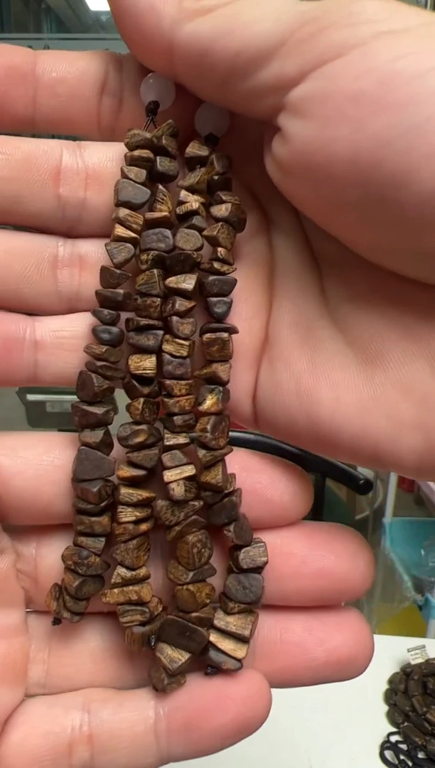 【闪购商品】沉香沉香木制品汝湖金丝油树钉车挂多样性发货1条