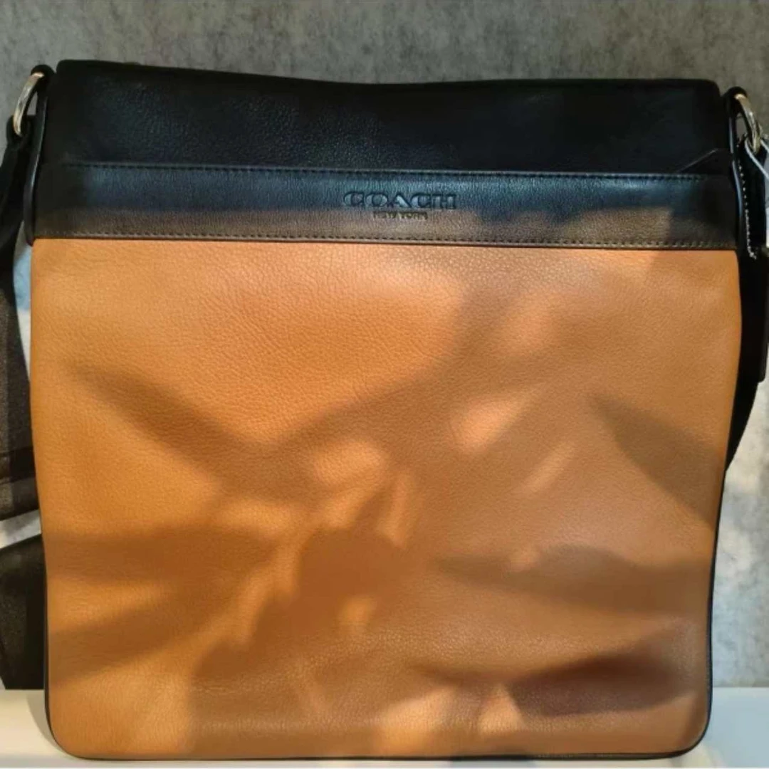 未使用 COACH/蔻驰 男士棕色斜挎包/单肩/包包