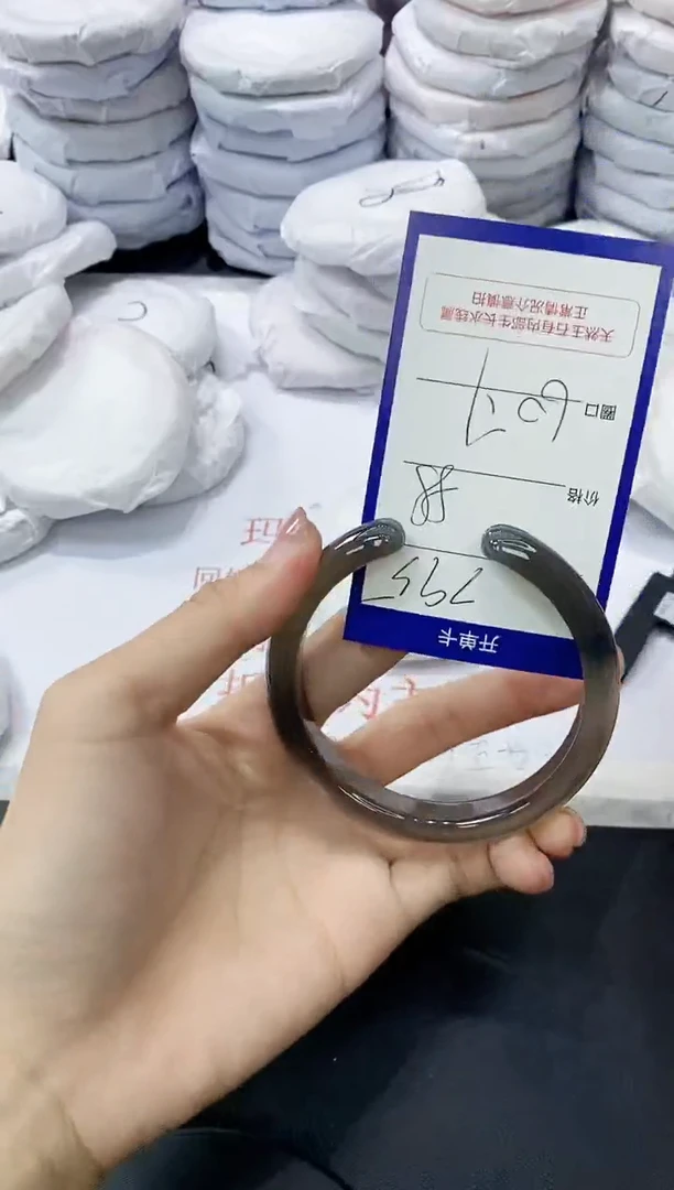 玛瑙/玉髓手镯未镶嵌795