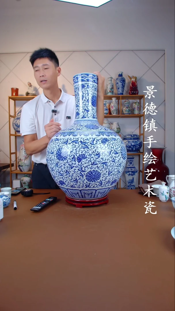 现代景德镇手工手绘陶瓷摆件74