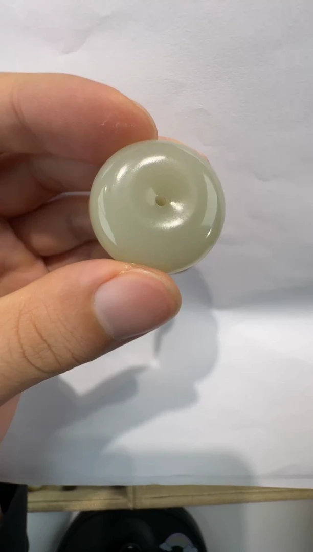 颈饰未镶嵌和田玉30mm精品平安扣