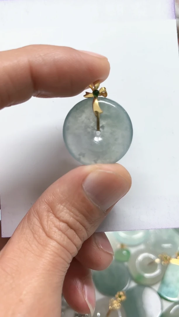 【闪购商品】翡翠颈饰18K金镶嵌天然缅甸A货翡翠吊坠