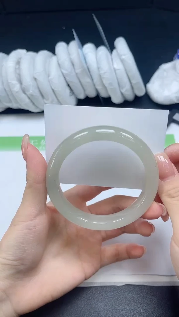 未镶嵌手镯石英质玉014-5960