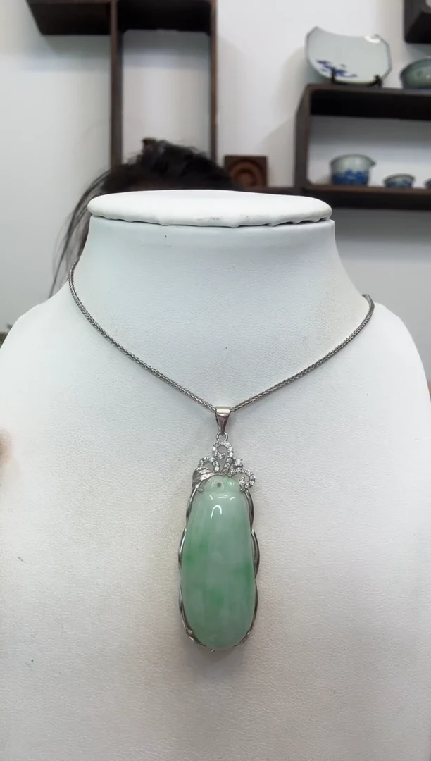 吊坠(赠链)银S925镶嵌翡翠福瓜