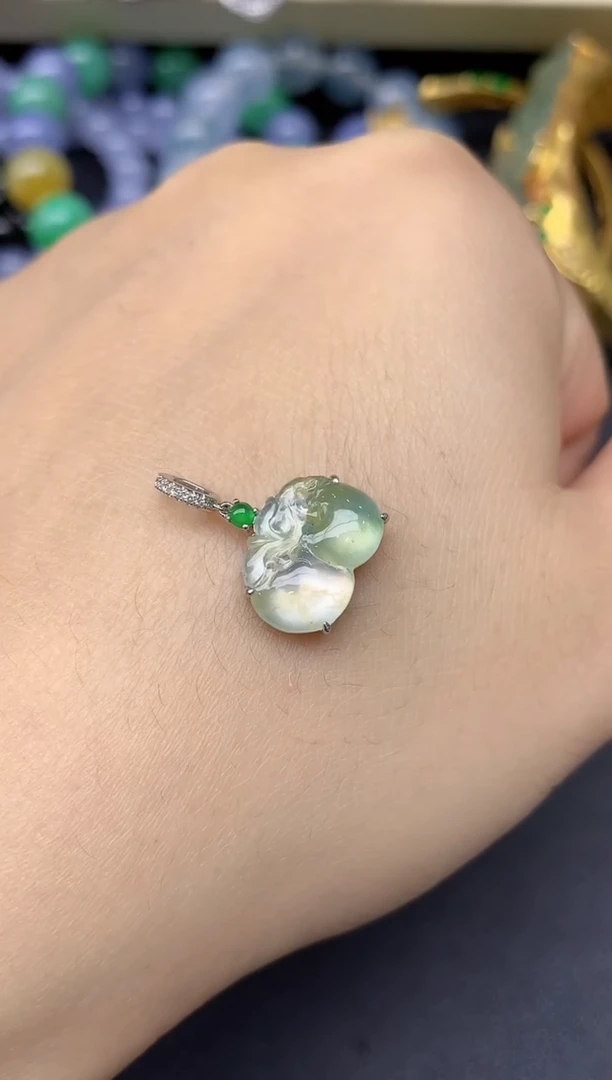 颈饰18K金镶嵌翡翠157-雪姐翡翠天天见