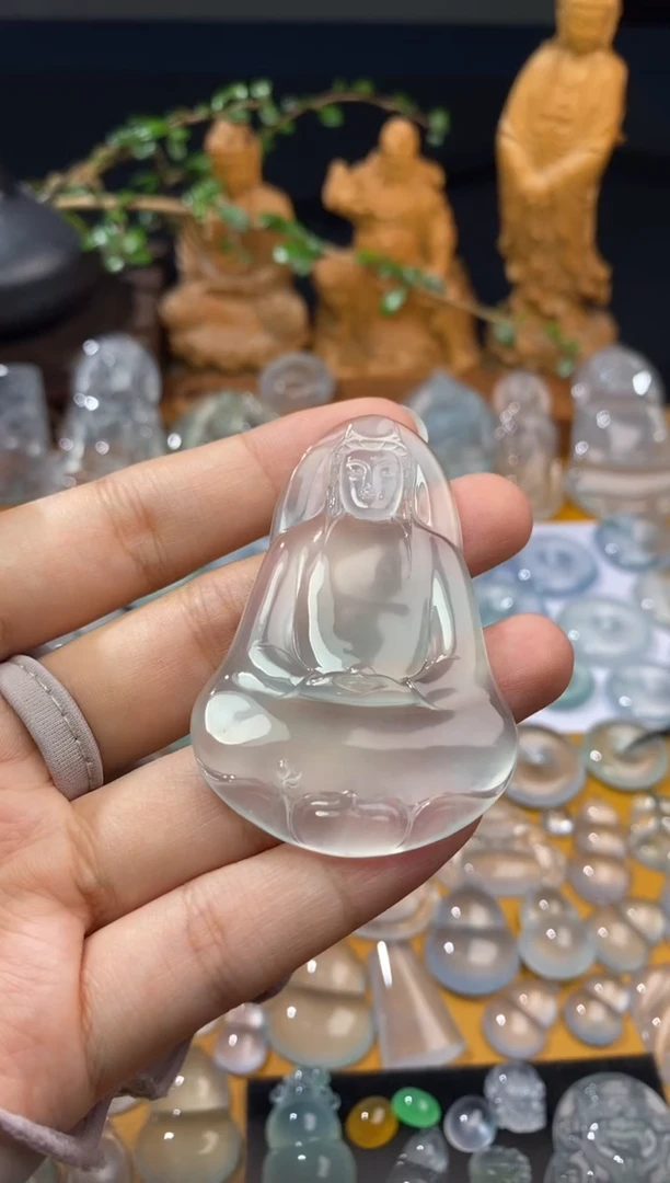 吊坠(不含链)未镶嵌翡翠观音
