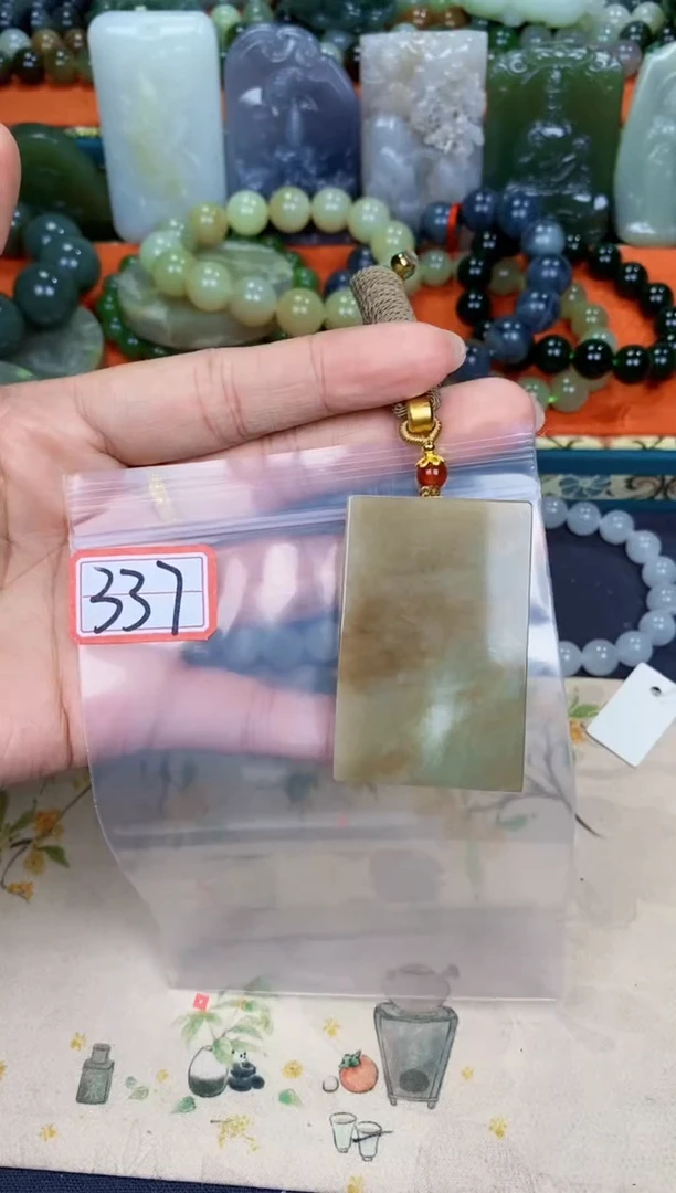 和田玉未镶嵌颈饰和田玉