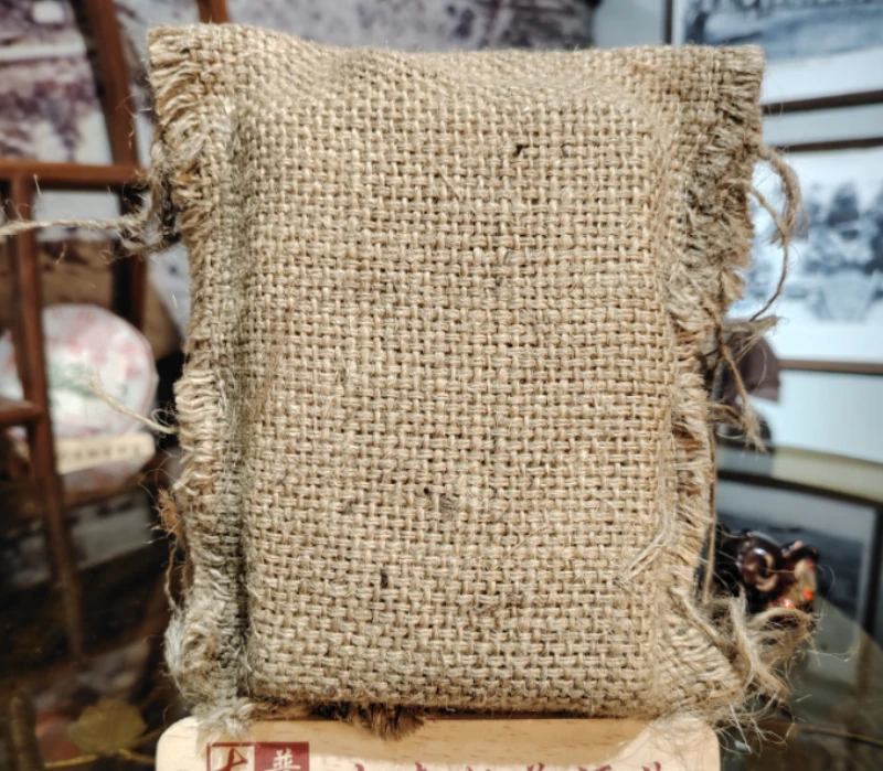【武候古茶-小奎私藏】一九六二年 纪念老茶砖 普洱 老生茶 500g