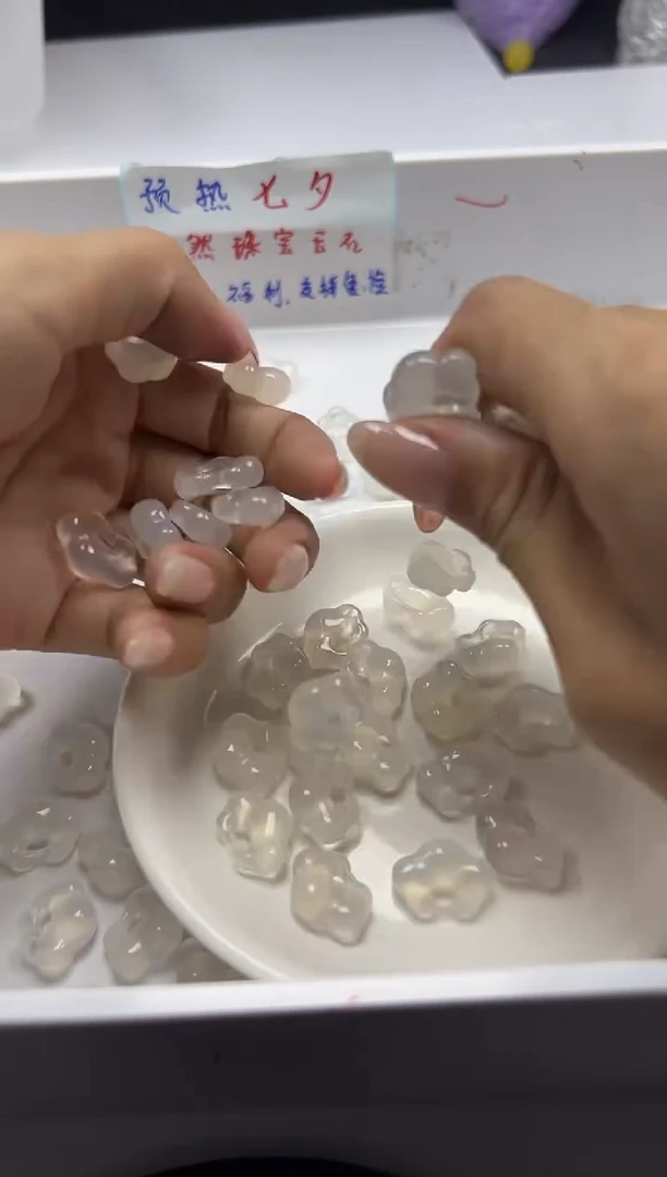 颈饰银S800镶嵌南红玛瑙x1163荔枝冻祥云*1颗