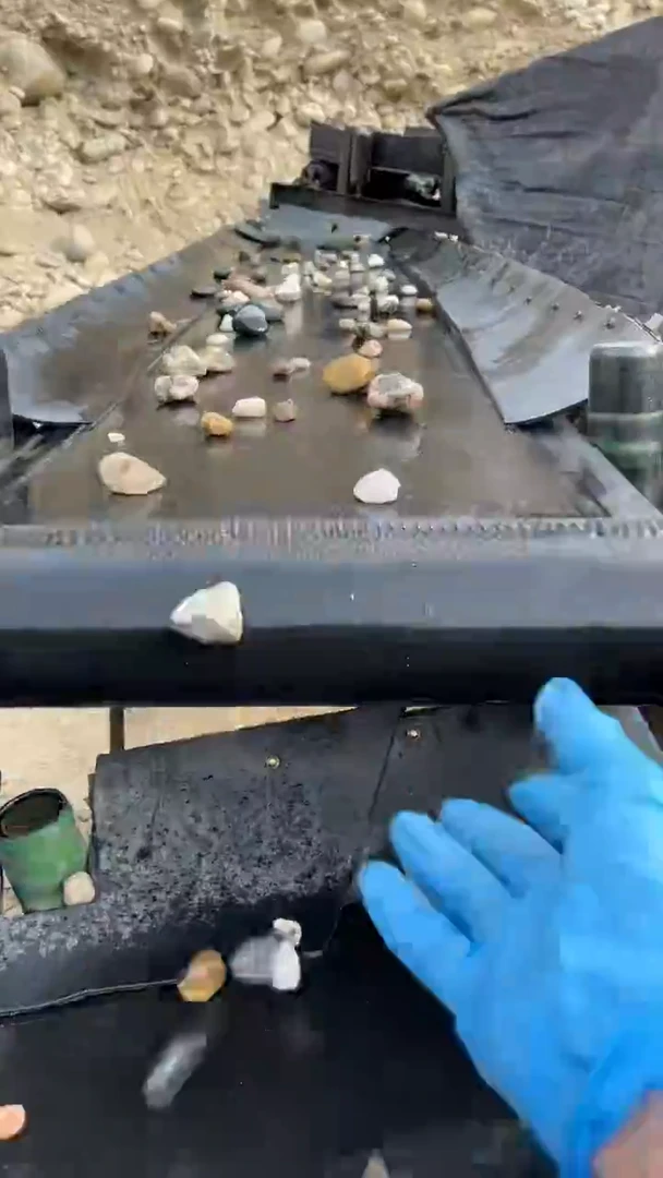 颈饰未镶嵌和田玉（糖玉）666