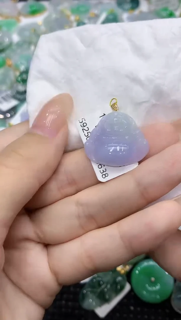 颈饰18K金镶嵌翡翠111111111111