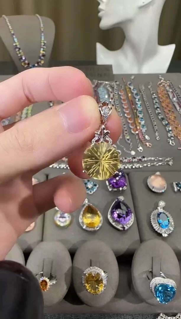 颈饰银S925镶嵌黄晶12mm吊坠简约款