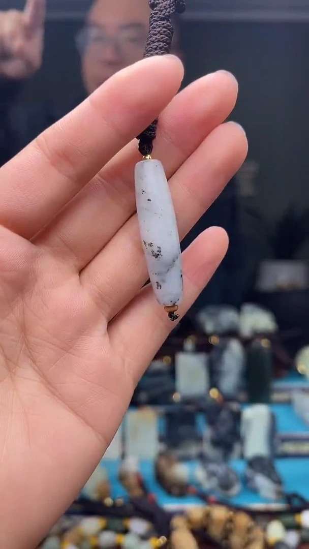 未镶嵌和田玉挂件1