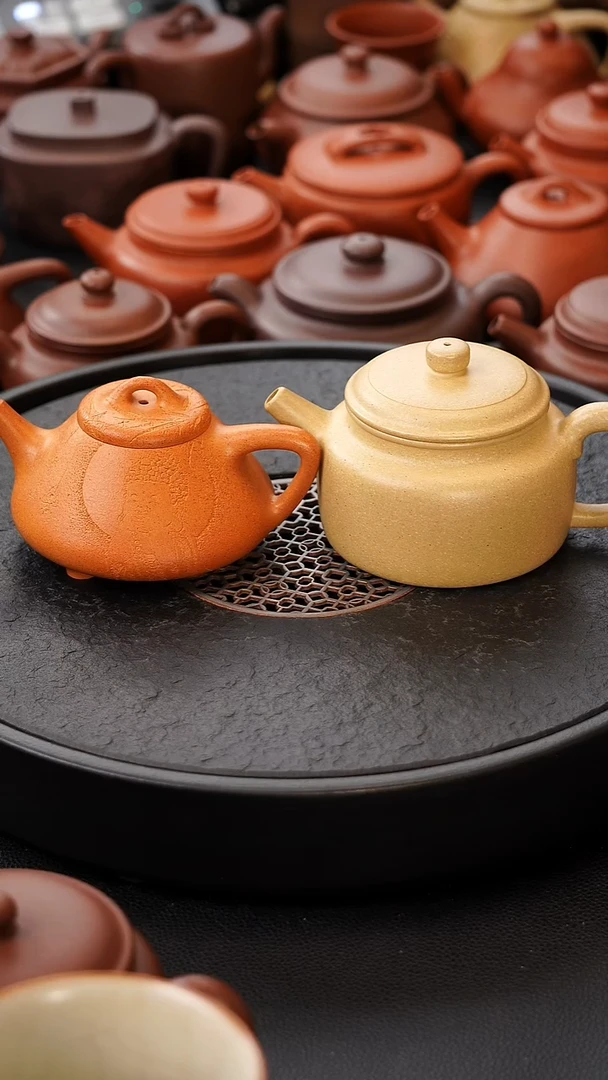 茶壶紫砂长****师老宕口黄金段子冶+本绿德中200cc