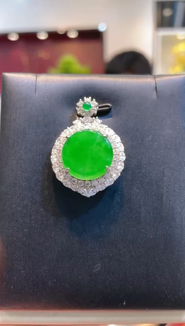 【闪购商品】翡翠颈饰银S925镶嵌A68天然A货翡翠吊坠（不含链）