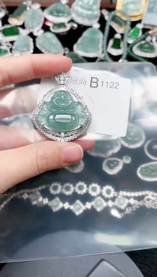 【闪购商品】翡翠颈饰未镶嵌1122赠皮绳