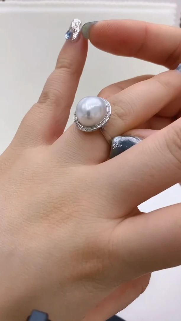 18K金镶嵌海水珍珠戒指78