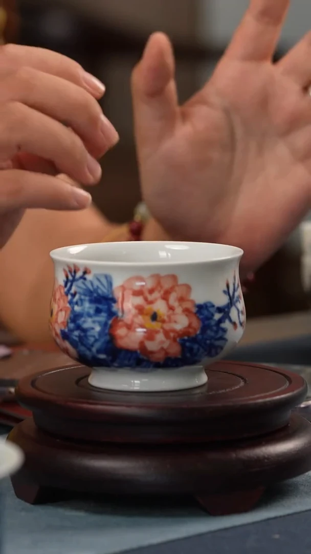 瓶牡丹双绘炉式杯