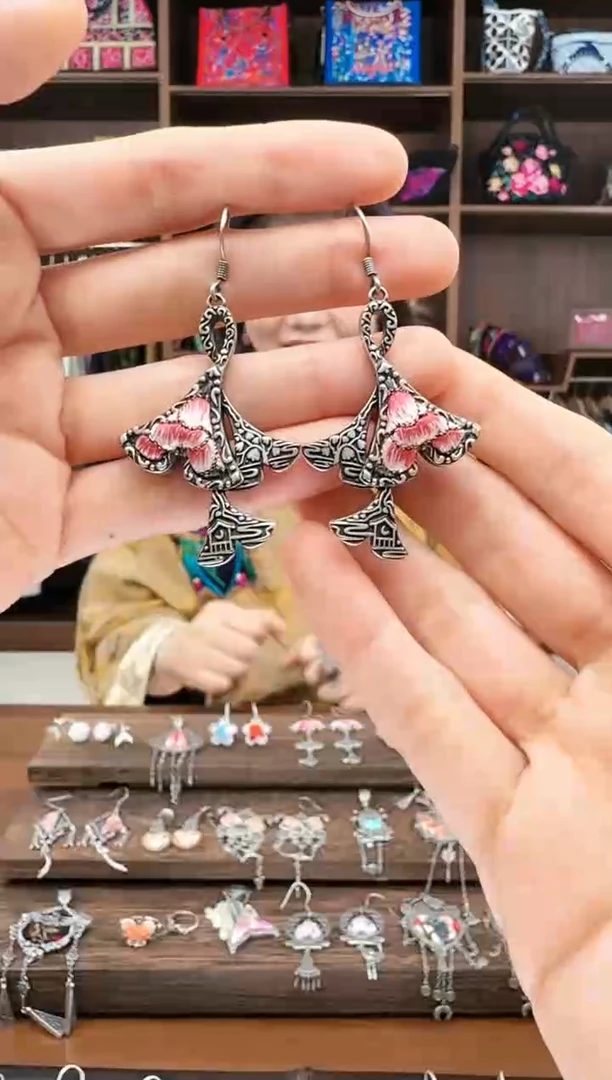 【闪购商品】织绣11蚩梦苗族古绣