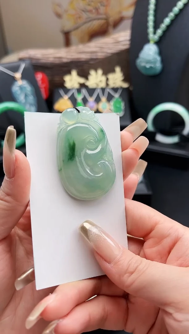 【闪购商品】翡翠颈饰未镶嵌吊坠