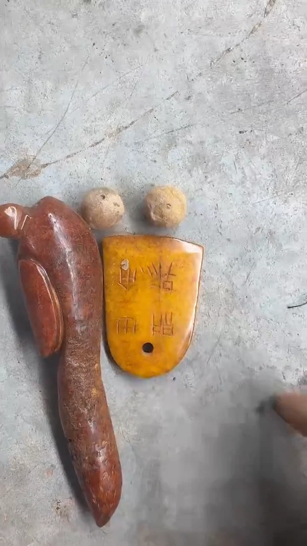 未镶嵌和田玉摆件1