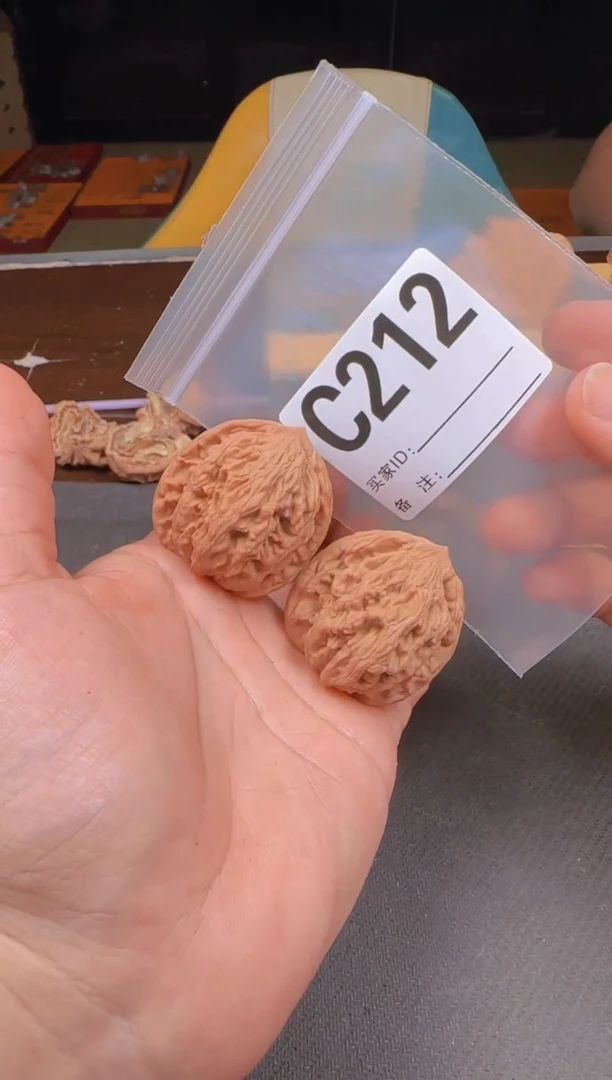 吊坠文玩核桃39麦虎212