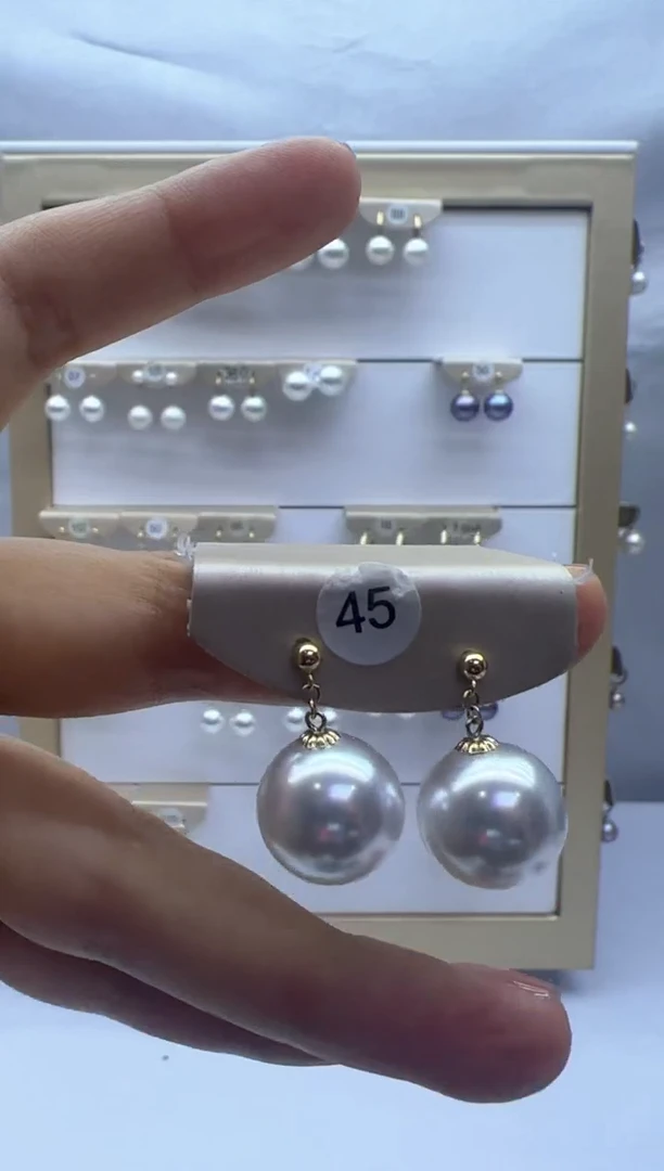 【闪购商品】淡水珍珠耳饰18K金镶嵌45