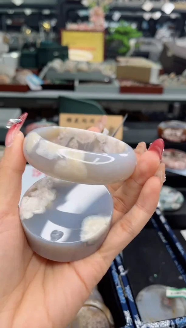 【闪购商品】石英质玉手镯未镶嵌57圈口（赠品镯心）1571148