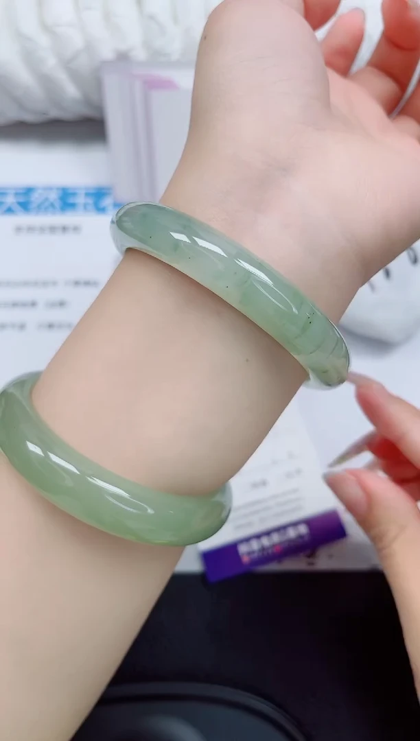 未镶嵌手镯石英质玉231-57/58