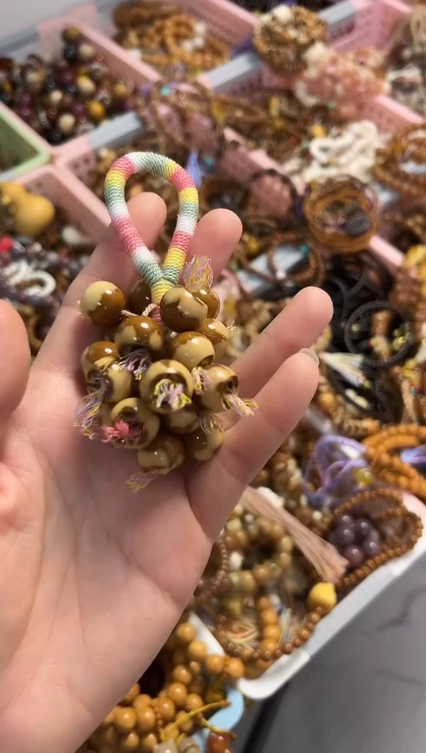 吊坠紫金鼠·**·紫金鼠碗肠葡萄手捻（碗肠）