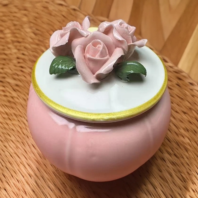 高端玫瑰花茶叶罐