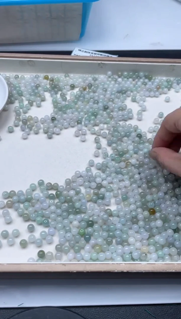 散珠翡翠我***西预存12