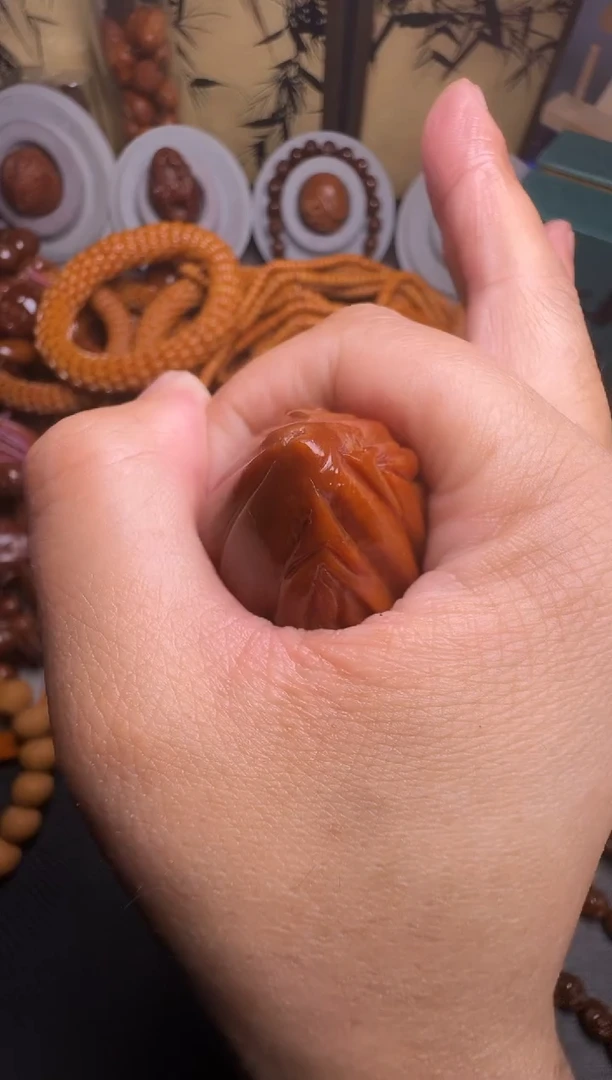 手串橄榄核@*天四生四世一个