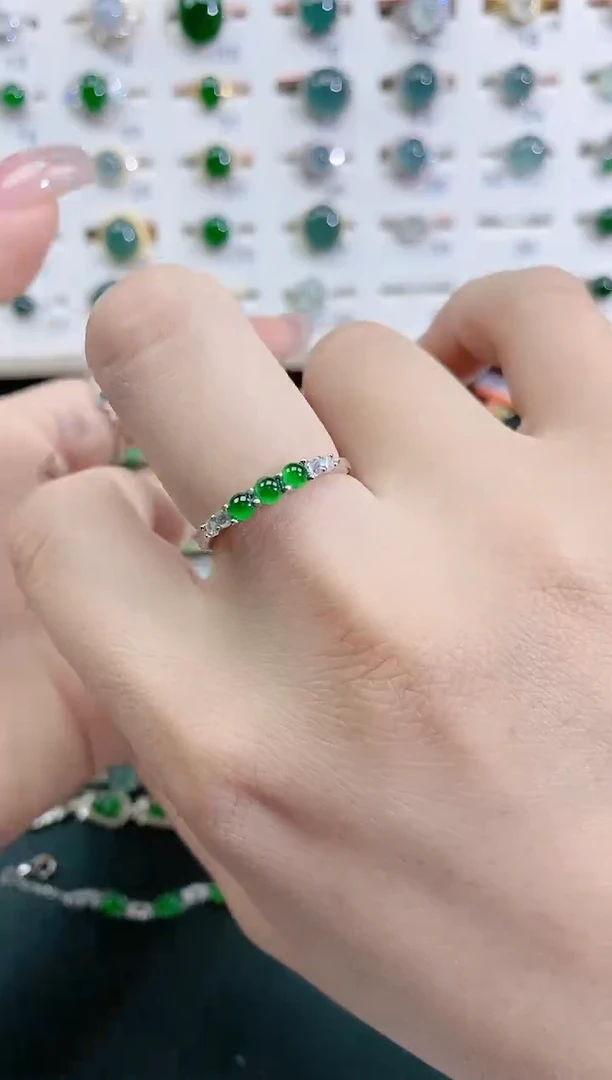 翡翠戒指银S925镶嵌天然翡翠