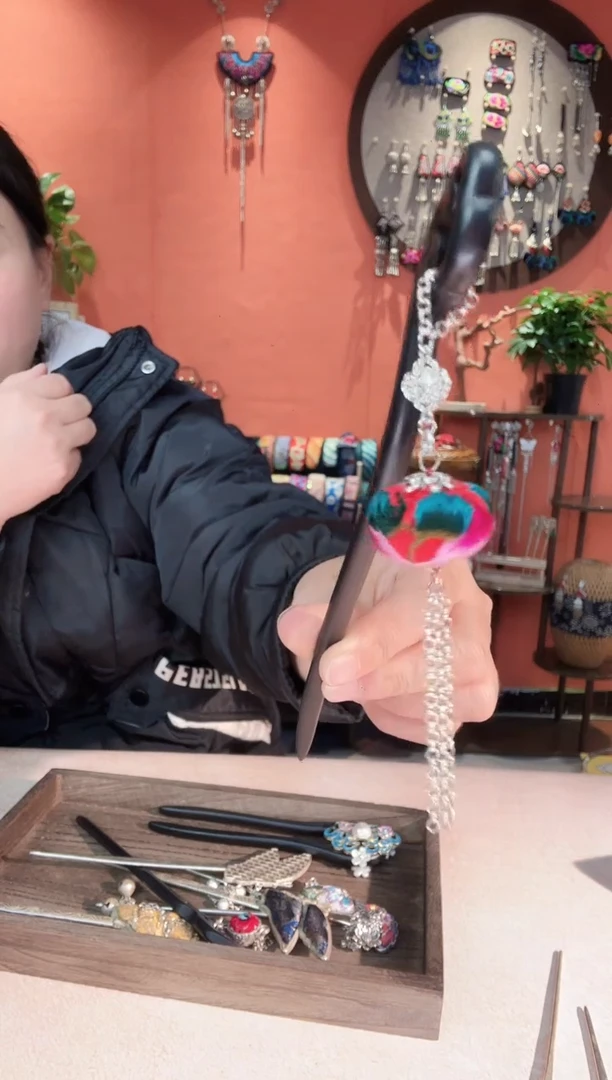 织绣长红苗银苗绣手工首饰54