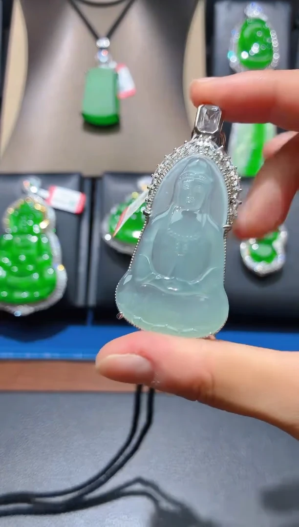 翡翠未镶嵌颈饰天然A04