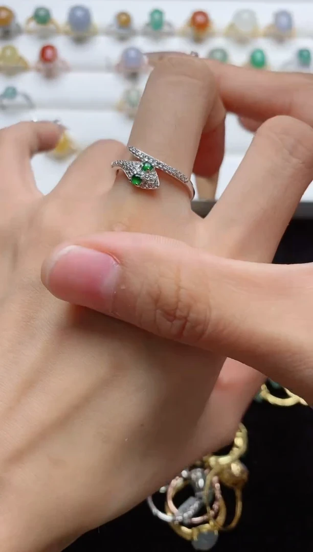 翡翠戒指银S925镶嵌..............