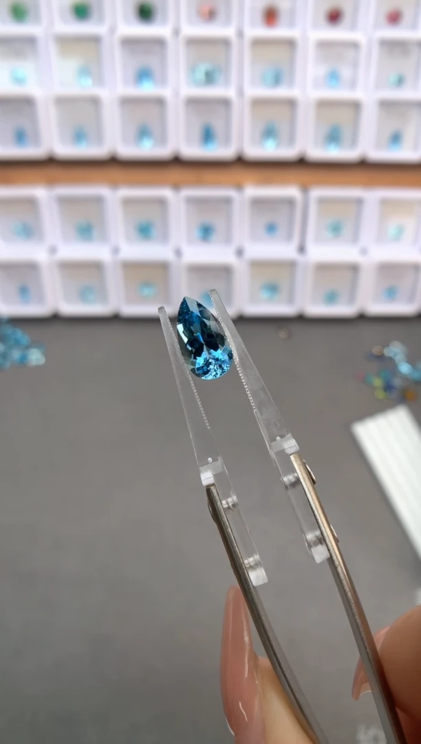 未镶嵌裸石定制海蓝宝石2.18ct 超圣02072