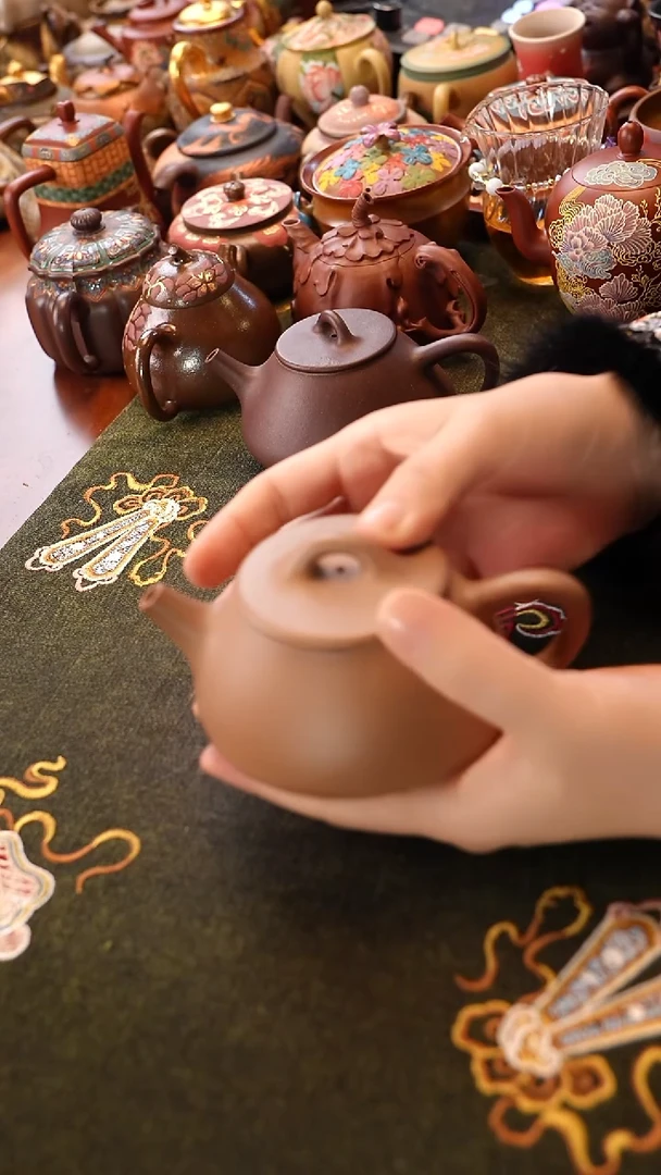 茶壶紫砂红*饼光素石瓢