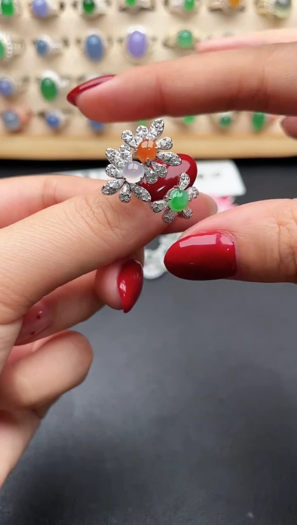 银S925镶嵌戒指翡翠一物一证一礼盒