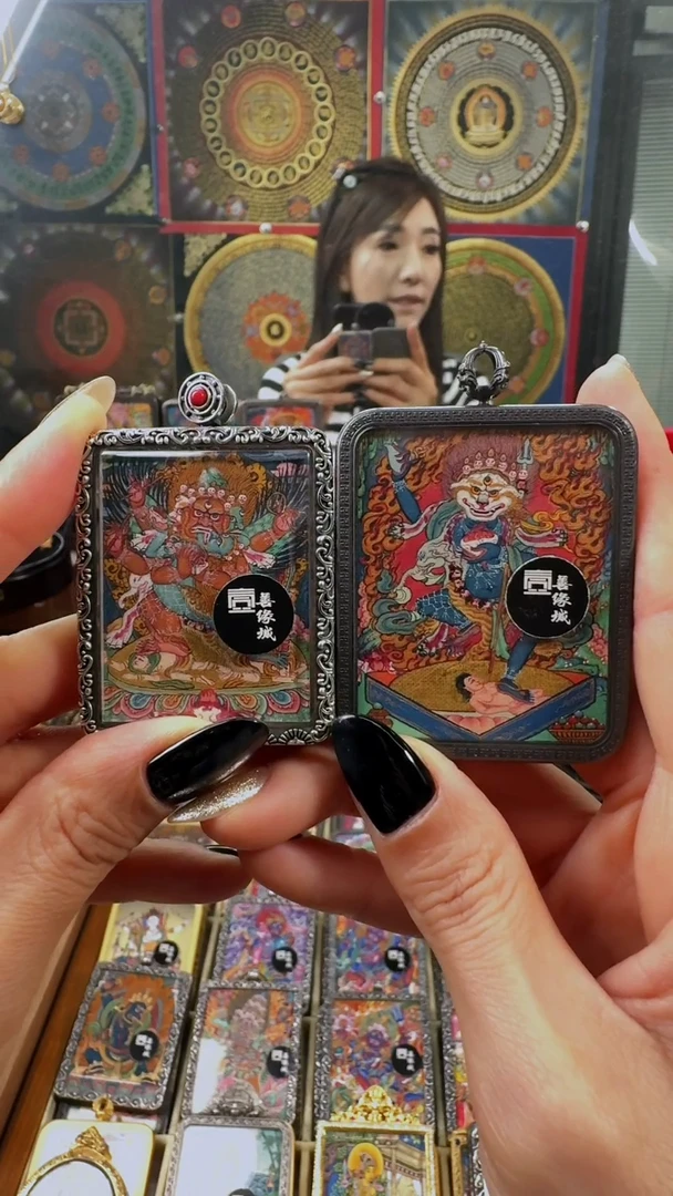 吊坠雨*壹善缘城手绘唐卡狮面马头