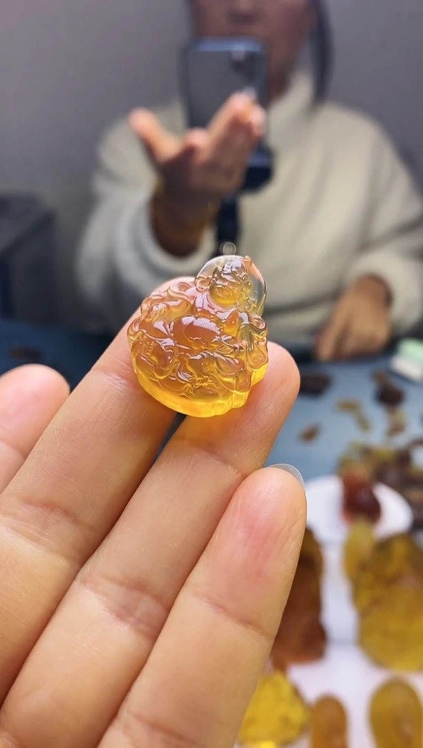 【闪购商品】琥珀颈饰未镶嵌HP97-4（黄财神）