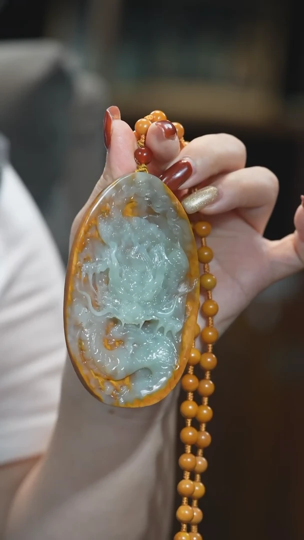 颈饰未镶嵌和田玉龙