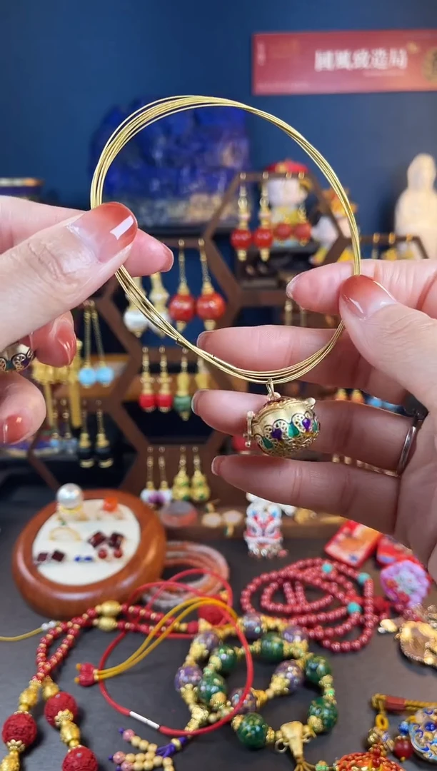 【闪购商品】柿柿如意珐琅吊坠