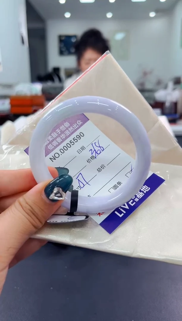 翡翠手镯未镶嵌天然缅甸A货翡翠