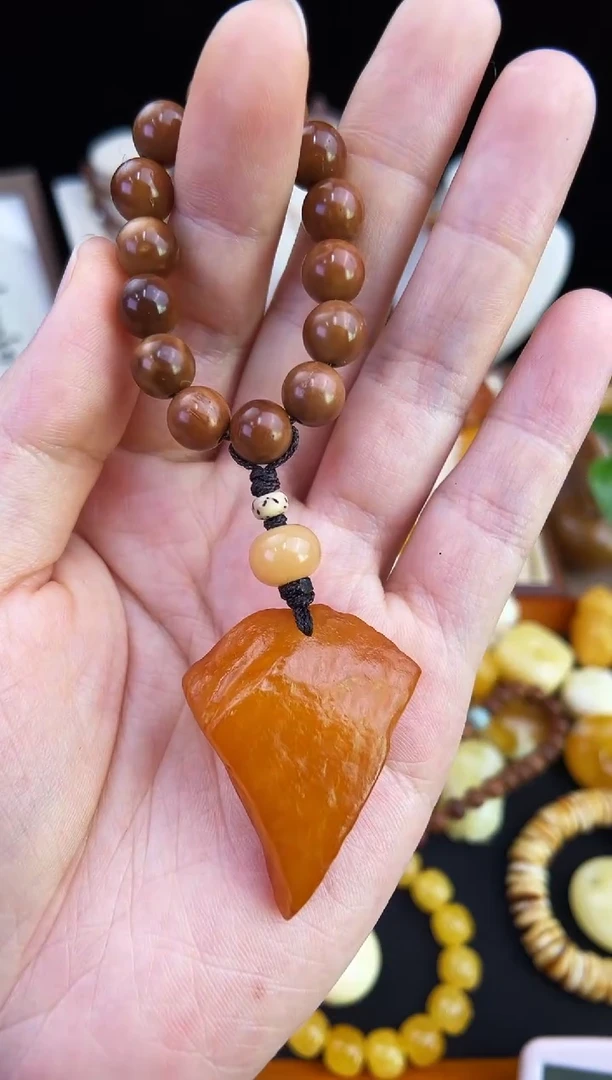 琥珀未镶嵌珠宝奇石柒月