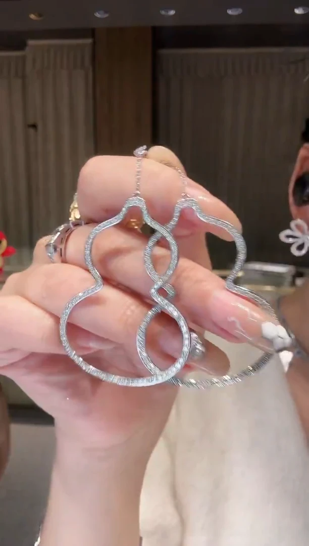 铂Pt950镶嵌耳饰钻石AP0142-PT