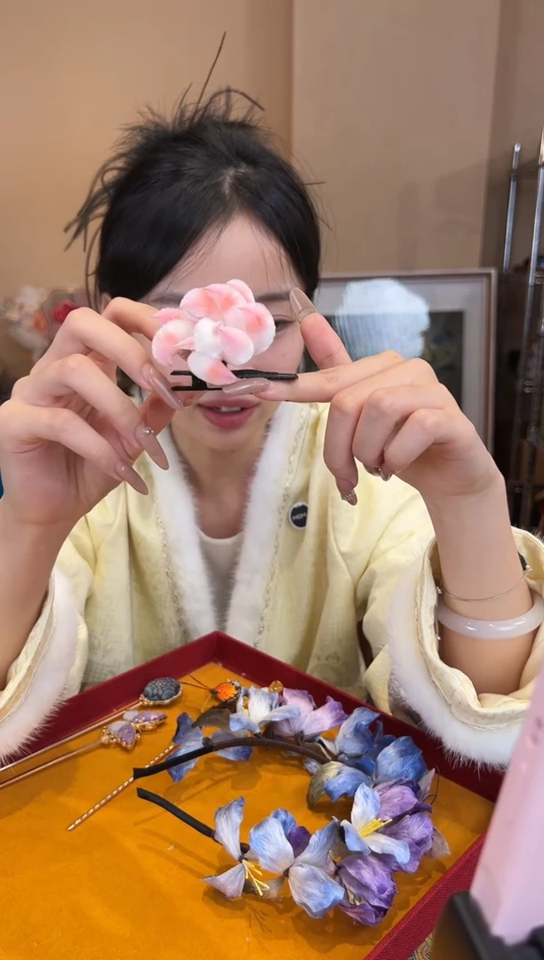 刺绣非遗绒花（发饰）