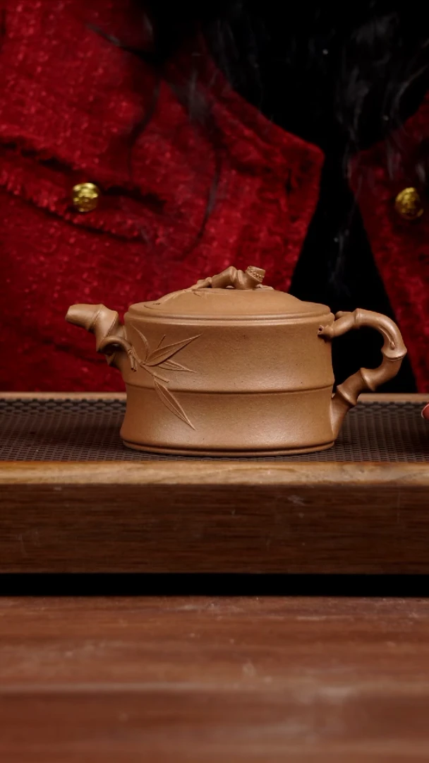 【闪购商品】紫砂茶壶冷金黄可心竹段370CC